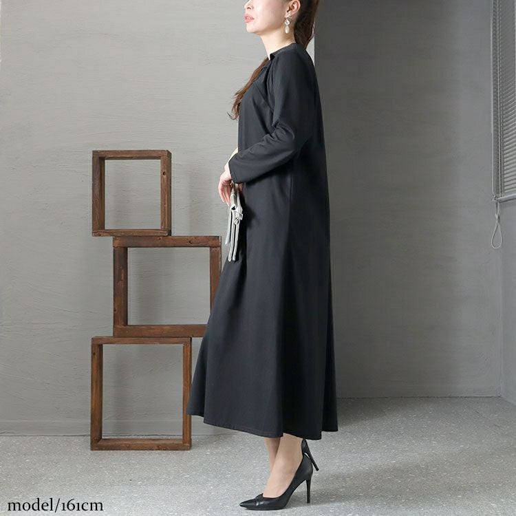 大きいサイズ レディース デコルテ胸ちょい空きデザインワンピース　bai-0125