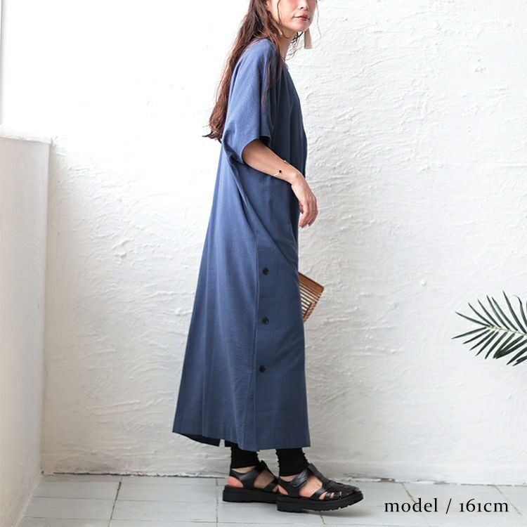 大きいサイズ レディース 深Vネックスリット入りナチュラルワンピース　maru-6673