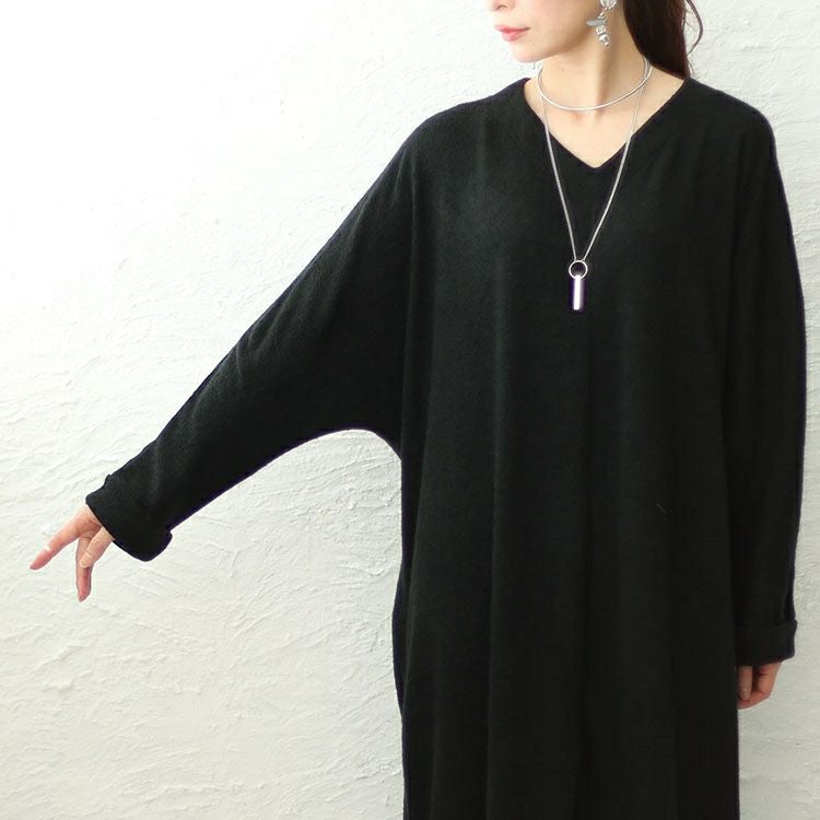 大きいサイズ レディース 裾タック入りVネックドルマンニットワンピース　cast-5538008