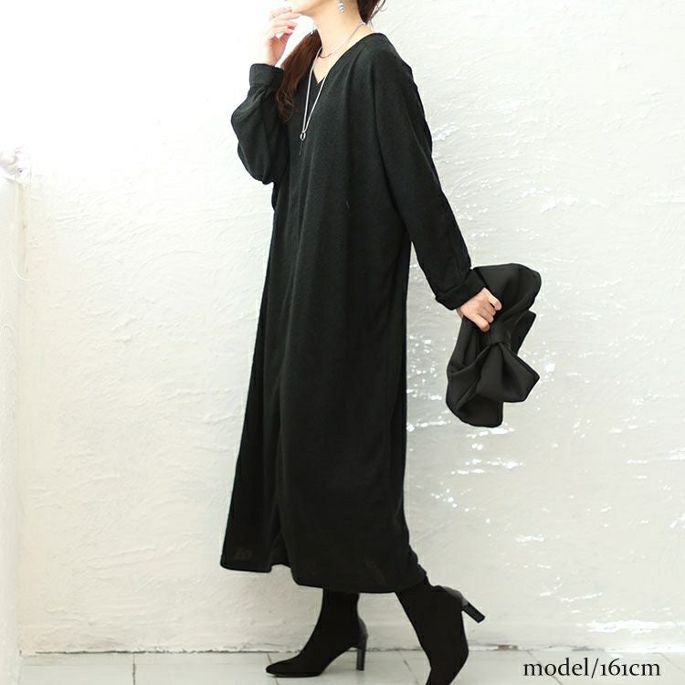 大きいサイズ レディース 裾タック入りVネックドルマンニットワンピース　cast-5538008