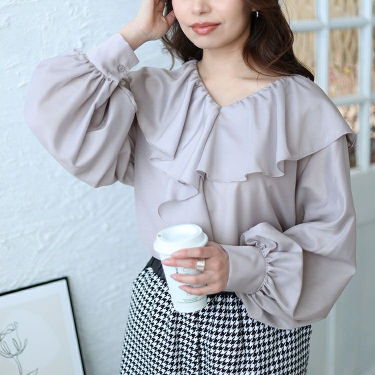 大きいサイズ レディース ラッフルフリルシアーブラウス　fem-453