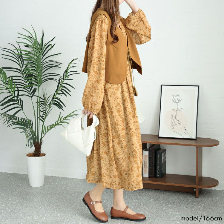 大きいサイズ レディース ショート丈ベスト＆花柄ワンピースセット　goldy-1442