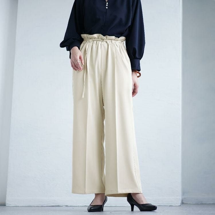 大きいサイズ レディース 細ベルト付きセンタープレスワイドパンツ　fem-468 生成り