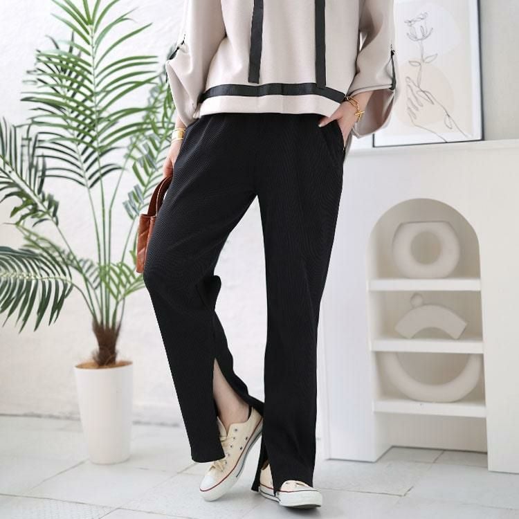 大きいサイズ レディース 裾スリットカットストレートパンツ　wk-0460 ブラック