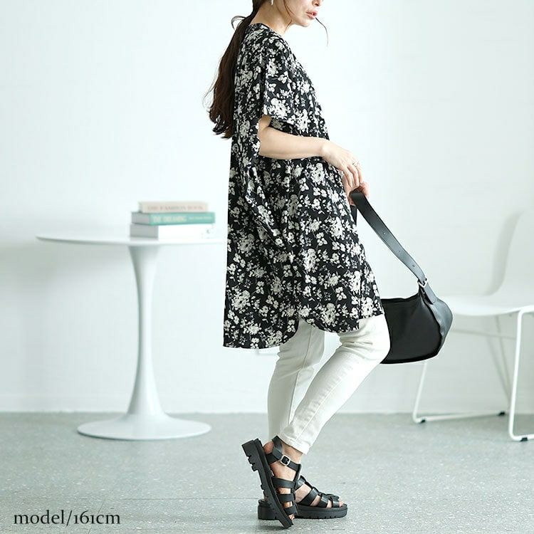 大きいサイズ レディース 花柄プリントドルマンチュニックブラウス　nw-24020 【メール便可】