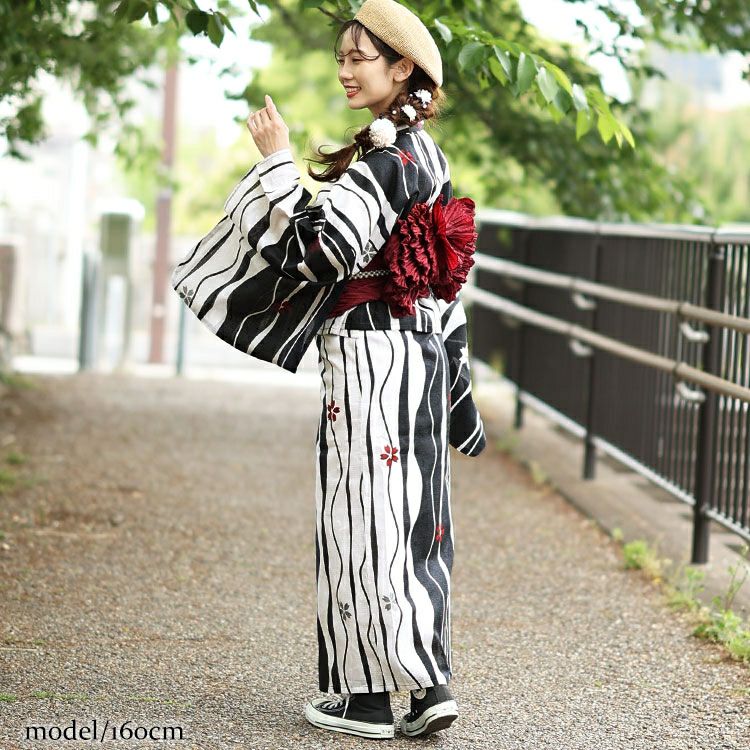 大きいサイズ レディース 【シアー浴衣】浴衣4点セット よろけに桜柄 上下セパレート浴衣＆結び帯＆インナー（4点）　yukata-s9s