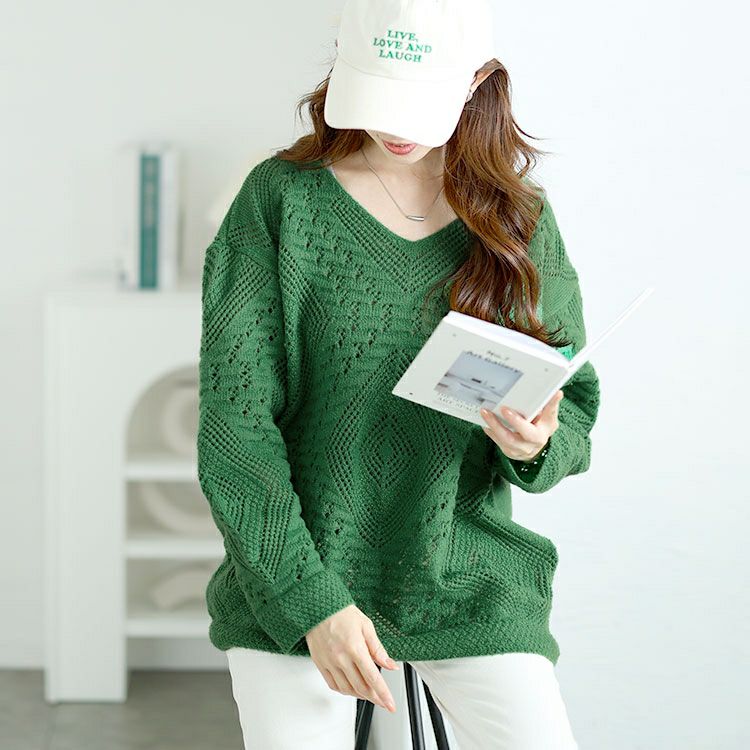 大きいサイズ レディース Vネック透かし編みニット　jp521