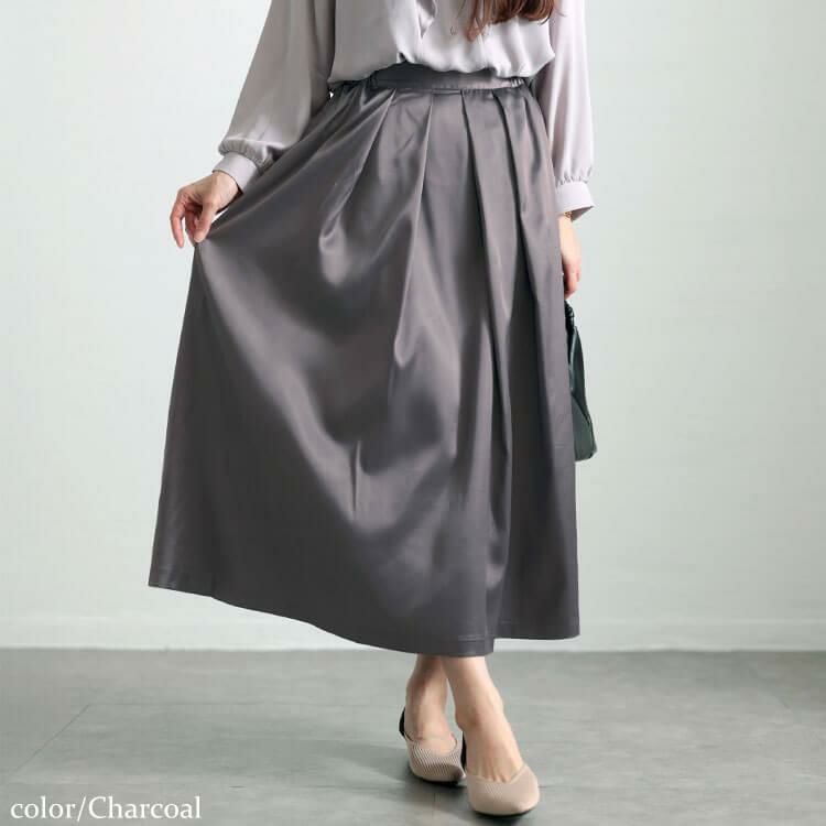 大きいサイズ レディース ストレッチサテンタックフレアスカート　maru-30090 チャコール