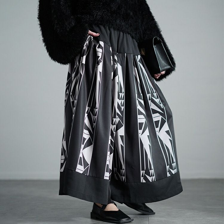 大きいサイズ レディース 幾何学柄タックフレアワイドパンツ　u2-0103