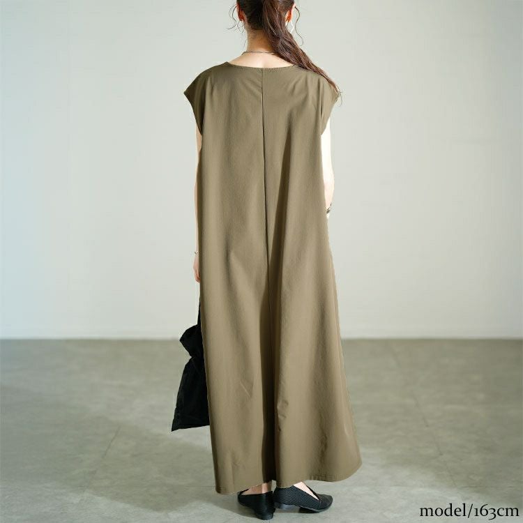 大きいサイズ レディース 軽量ノースリーブマキシワンピース　maru-30121