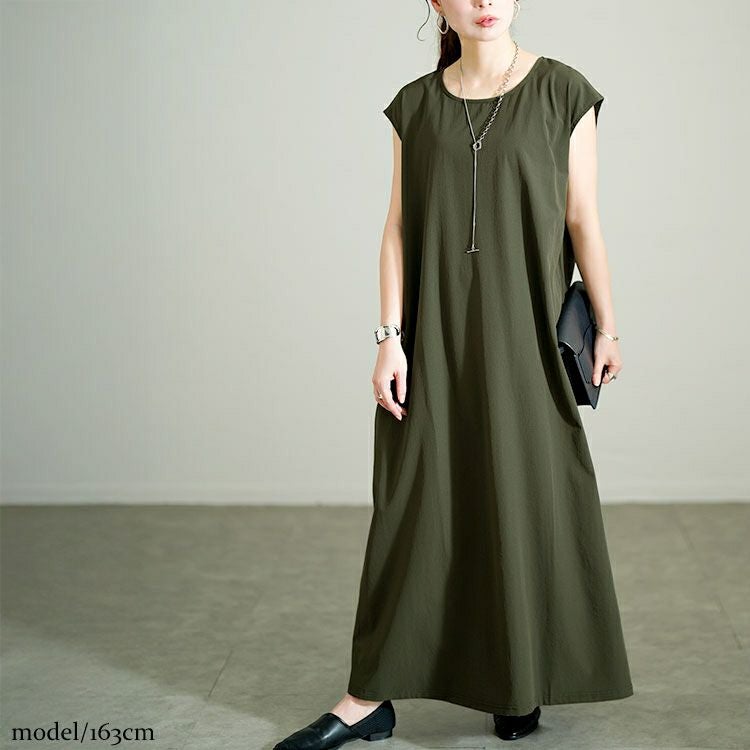 大きいサイズ レディース 軽量ノースリーブマキシワンピース　maru-30121