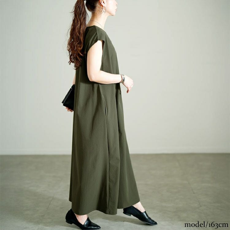 大きいサイズ レディース 軽量ノースリーブマキシワンピース　maru-30121