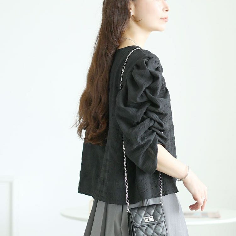 大きいサイズ レディース パールボタンパワショルブラウス　tani-36579ll