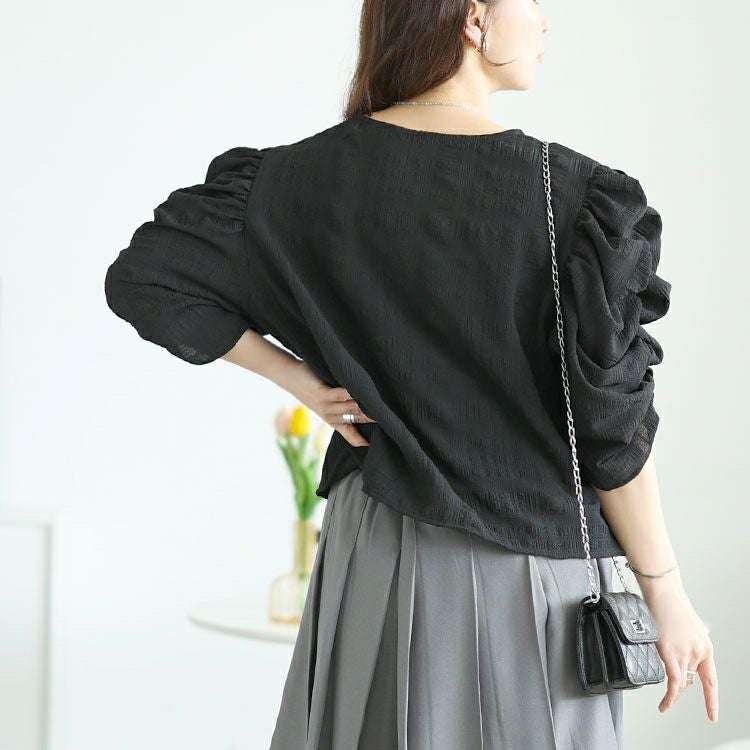 大きいサイズ レディース パールボタンパワショルブラウス　tani-36579ll