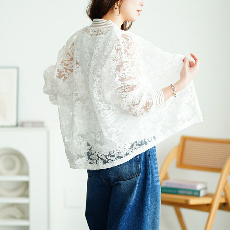 美品✨大きめ　レオナール　ジップアップ　ブルゾン　ベリー柄　白　半袖　42サイズ イベントセール】 大きいサイズ レディース 花柄レースZIPブルゾン tog