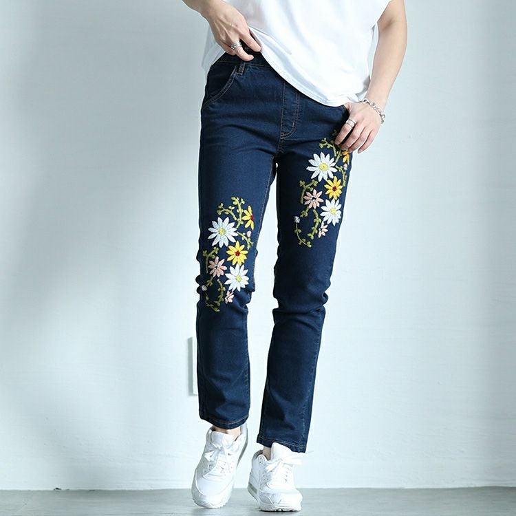 大きいサイズ レディース 花刺繍ストレッチスキニーデニム　wan-wd-0192s