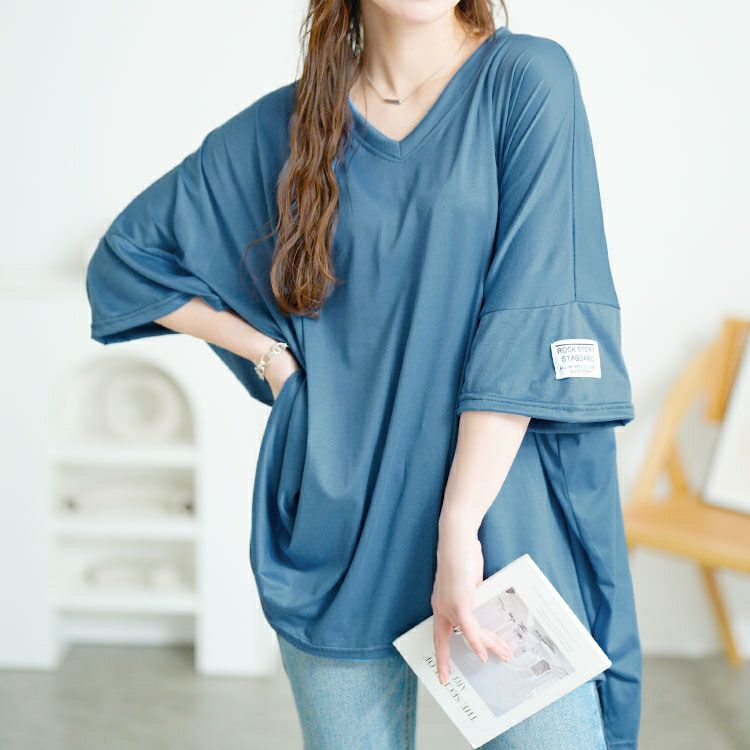 大きいサイズ レディース 袖ワッペンVネックオーバーサイズTシャツ
