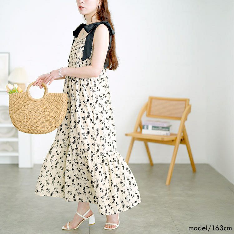 大きいサイズ レディース 花柄肩リボンシャーリングワンピース　tani-36849ll