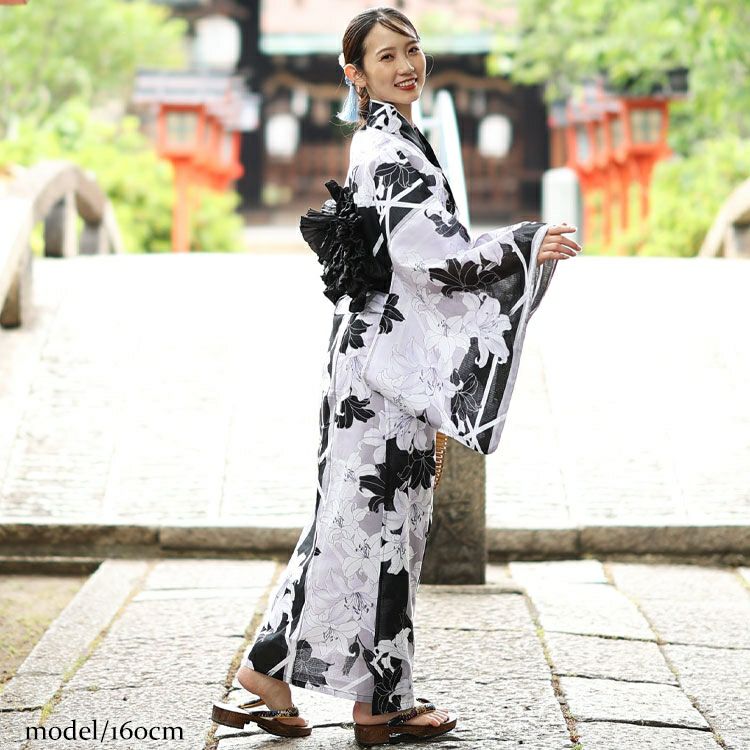 大きいサイズ レディース 【シアー浴衣】浴衣4点セット 百合柄 上下セパレート浴衣＆結び帯＆インナー（4点）　yukata-s17s