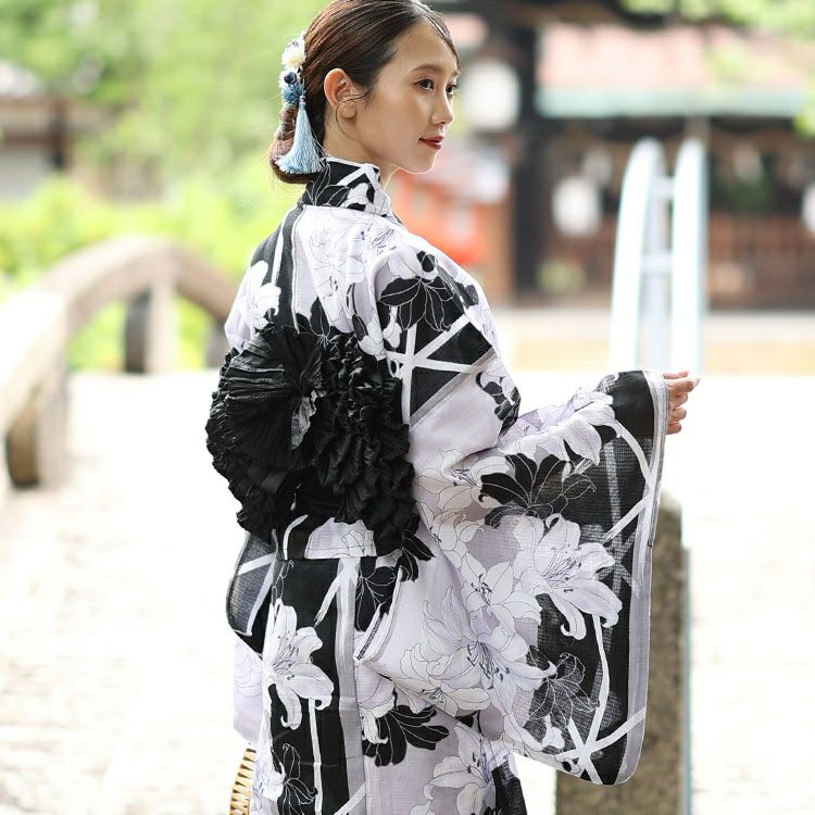 大きいサイズ レディース 【シアー浴衣】浴衣4点セット 百合柄 上下セパレート浴衣＆結び帯＆インナー（4点）　yukata-s17s