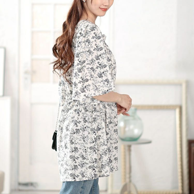 大きいサイズ レディース 花柄スクエアネックフレアスリーブチュニック　tani-36921ll 【メール便可】