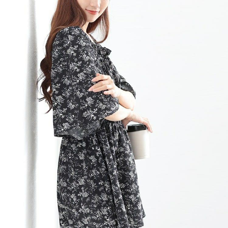 大きいサイズ レディース 花柄スクエアネックフレアスリーブチュニック　tani-36921ll 【メール便可】