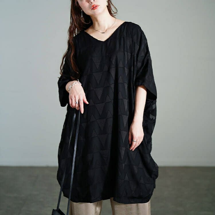 大きいサイズ レディース 幾何学柄ドロストBOXチュニック　maru-30184