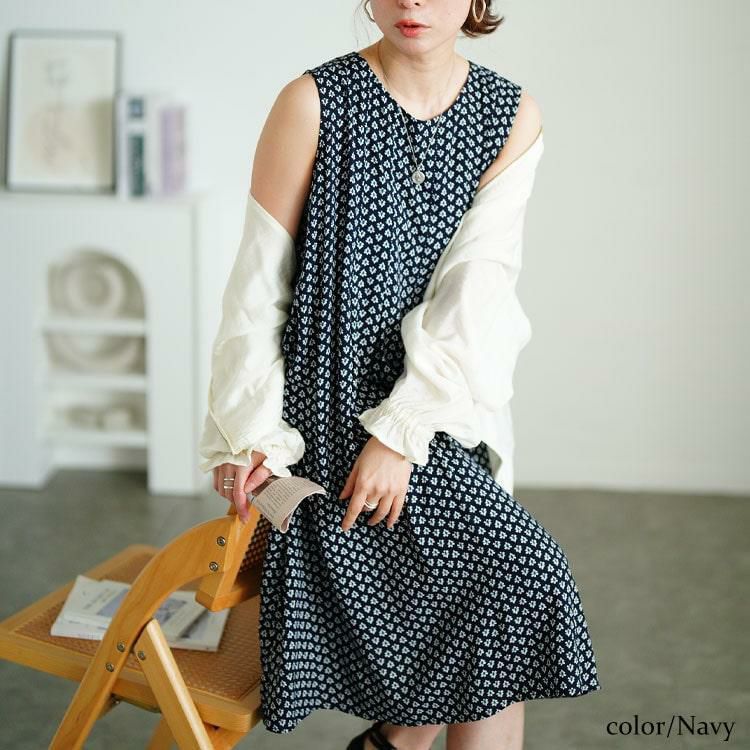 大きいサイズ レディース 接触冷感花柄タックノースリーブワンピース　cpdai-640830 【メール便可】 ネイビー
