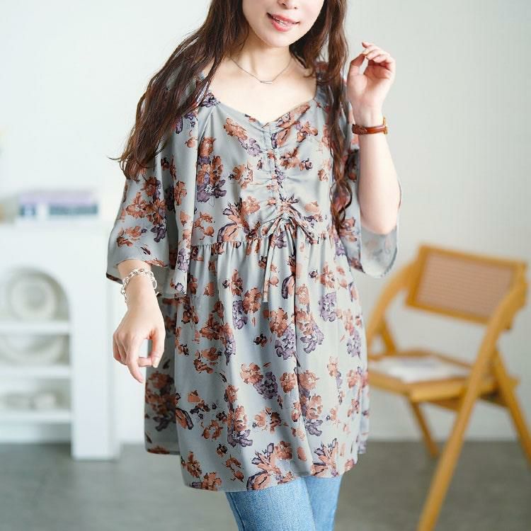 大きいサイズ レディース 花柄胸元ドロストペプラムチュニック　fem-589 【メール便可】 アイスグレー
