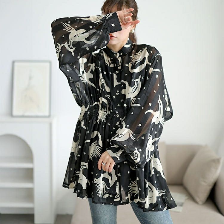 大きいサイズ レディース アート柄シャーリングペプラムシアーシャツ