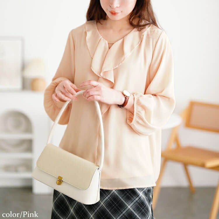 大きいサイズ レディース ゴールドパーツ付きラッフルブラウス