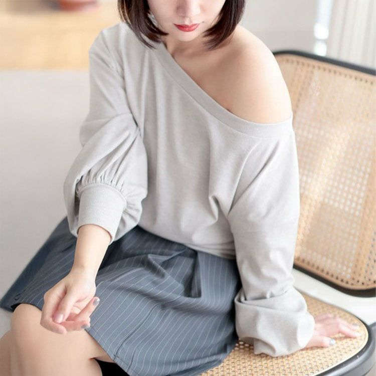 大きいサイズ レディース ワンショルダーラメプルオーバー