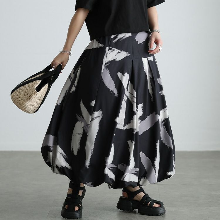 大きいサイズ レディース アート柄タックバルーンスカート