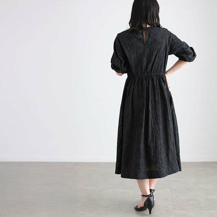 大きいサイズ レディース 花刺繍ショルダータックワンピース