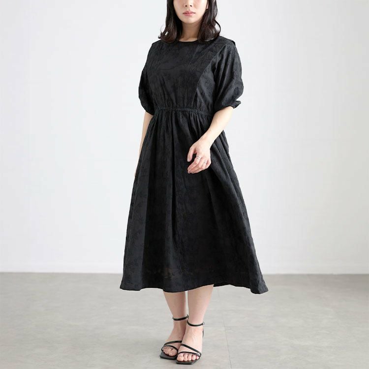 大きいサイズ レディース 花刺繍ショルダータックワンピース