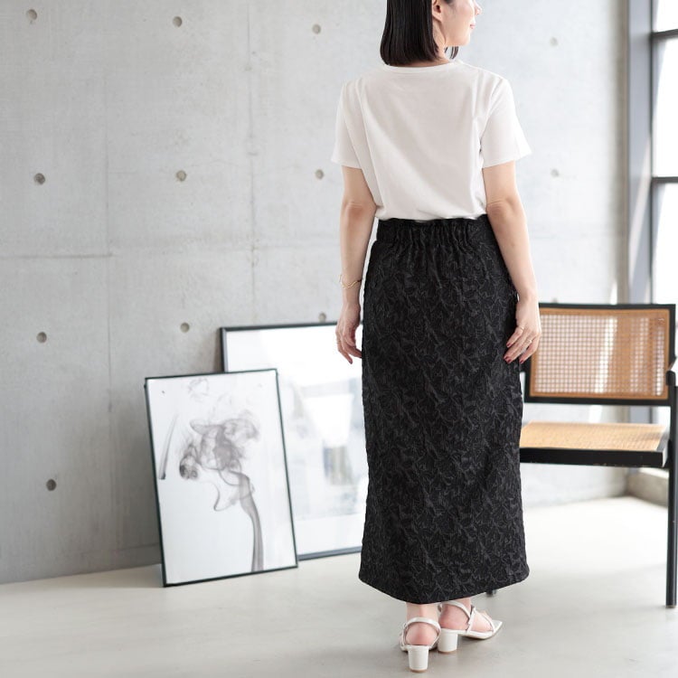 大きいサイズ レディース フロントジップエンボスフラワータイトスカート