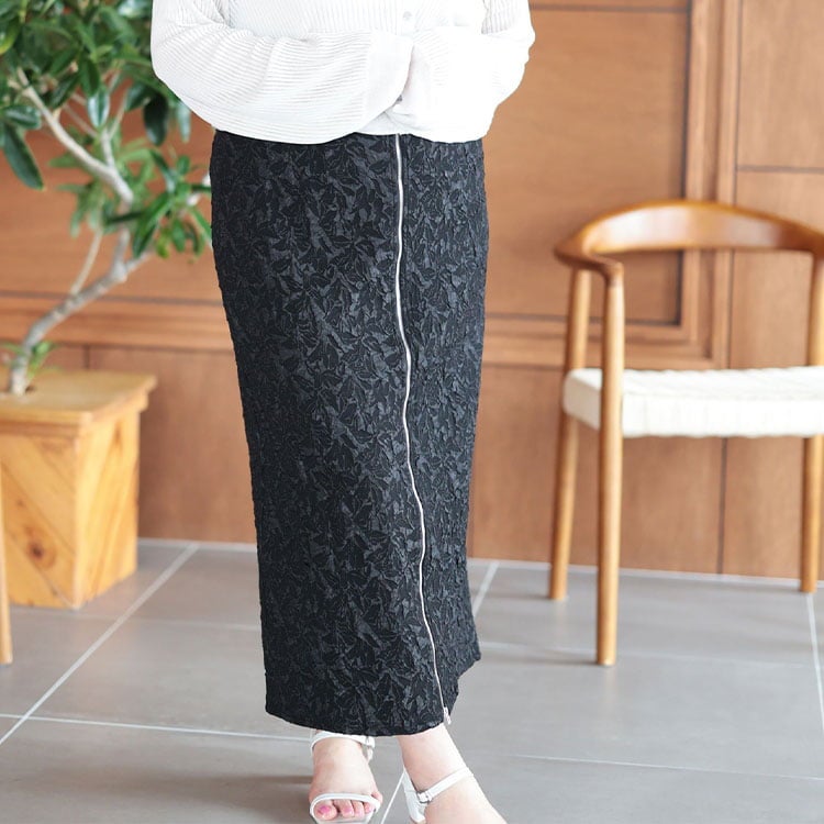 大きいサイズ レディース フロントジップエンボスフラワータイトスカート