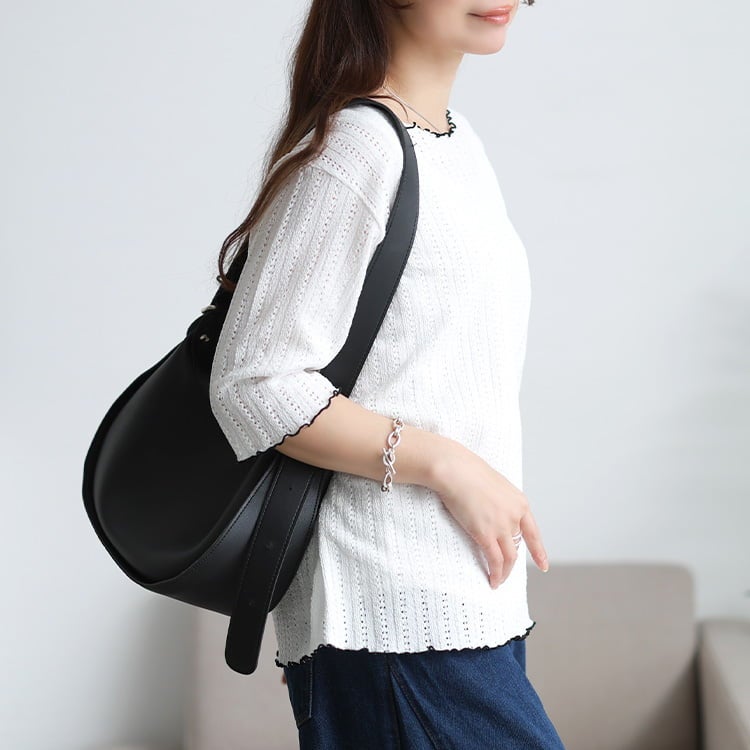 大きいサイズ レディース 配色メローストライプ柄透かし編みニット