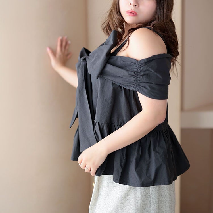 大きいサイズ レディース 2wayフロンドリボントップス