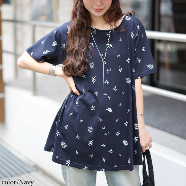 大きいサイズ レディース リーフ柄コットンチュニックTシャツ ネイビー