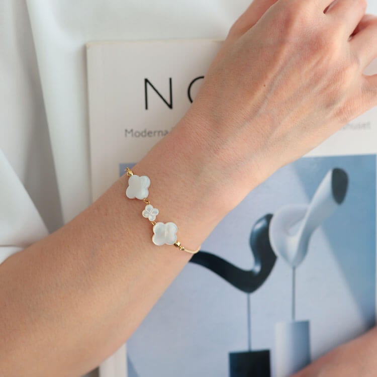 大きいサイズ レディース 天然シェルクローバーブレスレット