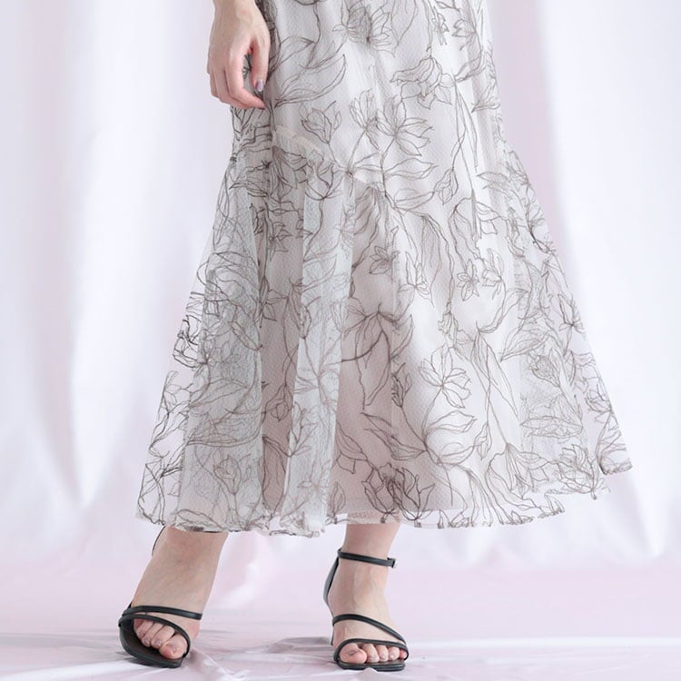 大きいサイズ レディース チュール刺繍フラワーフレアスカート