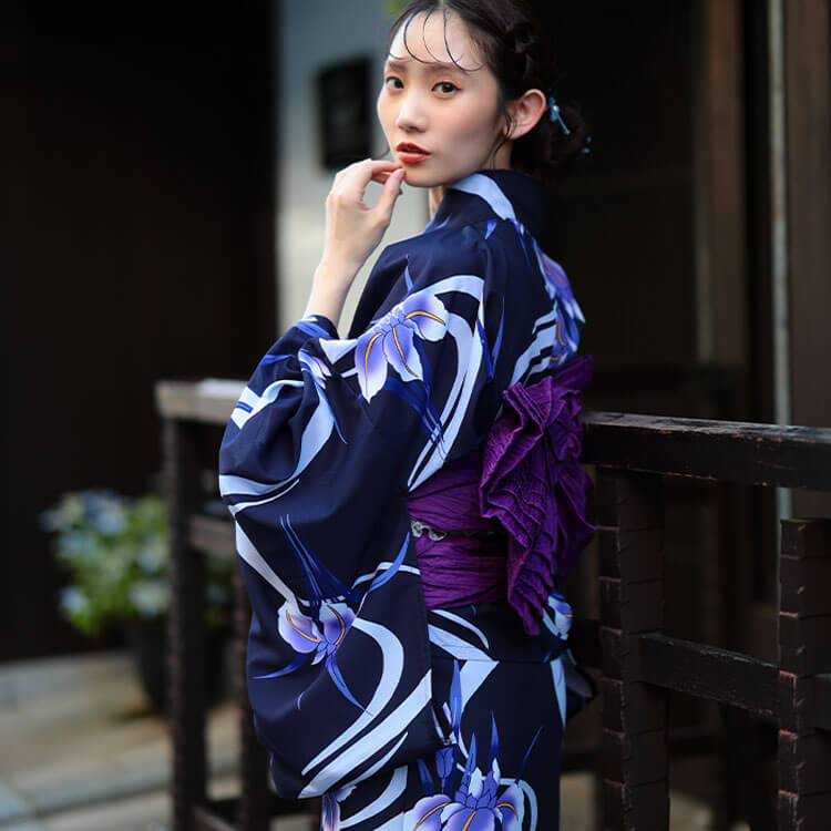 大きいサイズ レディース 接触冷感＆吸水速乾＆形状記憶紫菖蒲柄上下セパレート浴衣＆結び帯3点セット