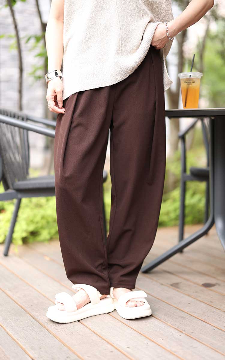 大きいサイズ レディース ストレッチタックテーパードパンツ
