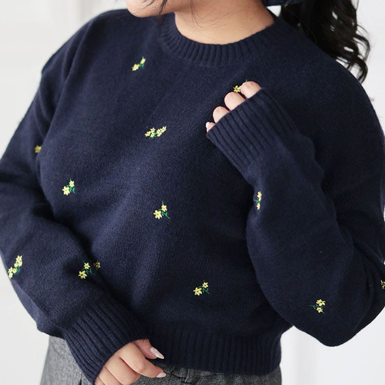 大きいサイズ レディース 小花刺繍ニットプルオーバー