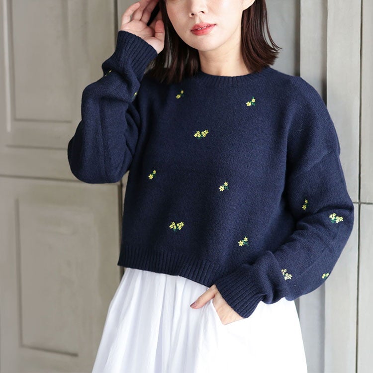 大きいサイズ レディース 小花刺繍ニットプルオーバー ネイビー